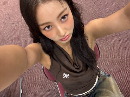 20250810 022012ef056d8e72a892a7