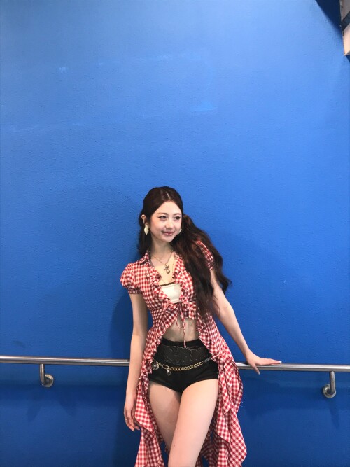 20250821 211848df7e93053d5f33db