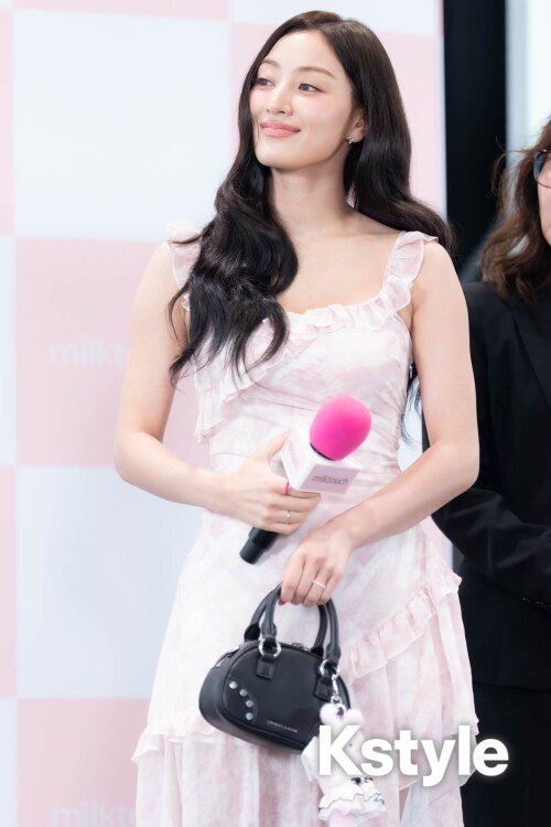 20250914 101000920be1ebaff81638