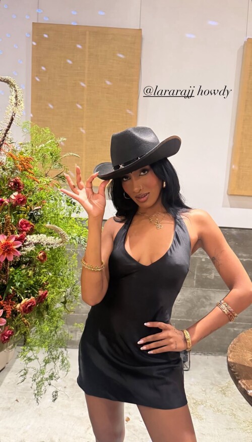 20251011 23302990976d51ff032440