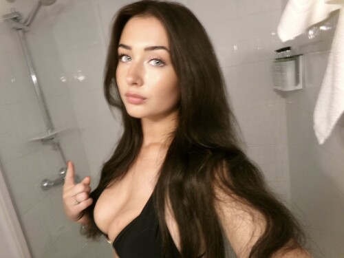 20251021 140714a3896bd1d3a980e1