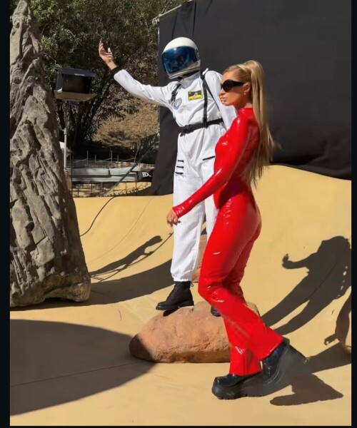 20251027 1646269481b871b844bba5