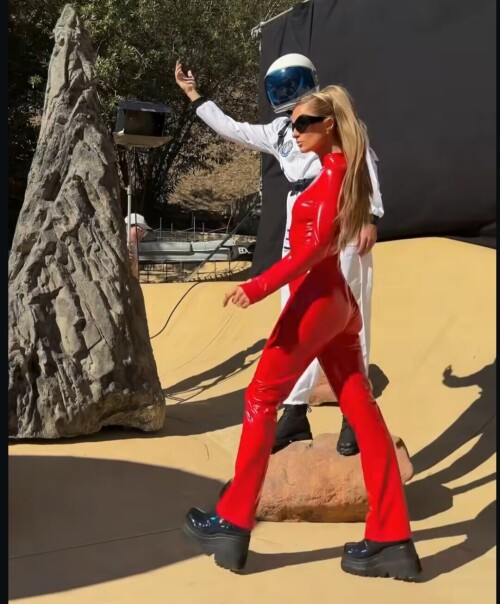 20251027 164647d81318f44d7d70e4