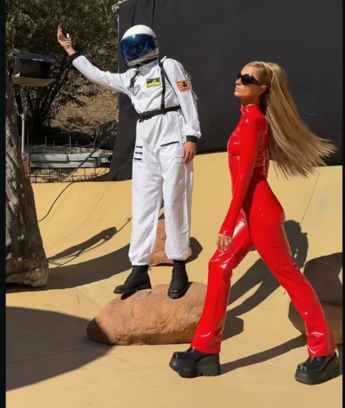 20251027 164814bde61a78ed5e117c