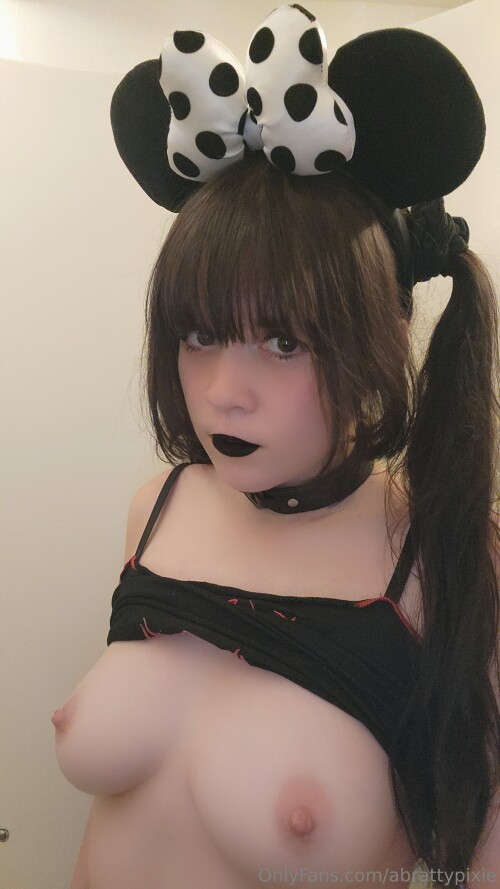 2048x3640 2db600b130d8eb57210faed85c2b9f7eb22e9e80ff8963c4