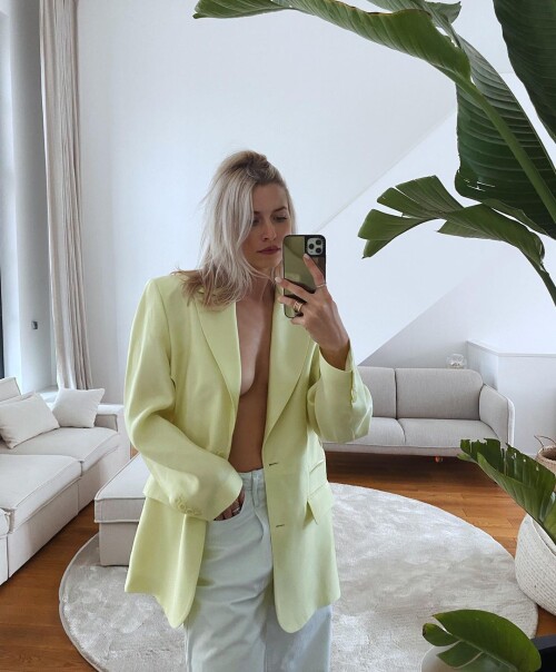 205286275 n0133bddbeac4afc359