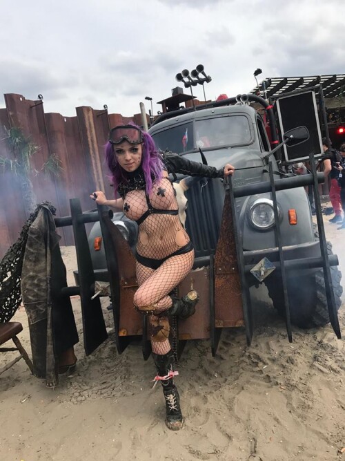 208 lcl fD1Mq9Ybfc4b02996862a8f