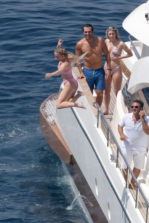 209659779e083b4feb589aae6