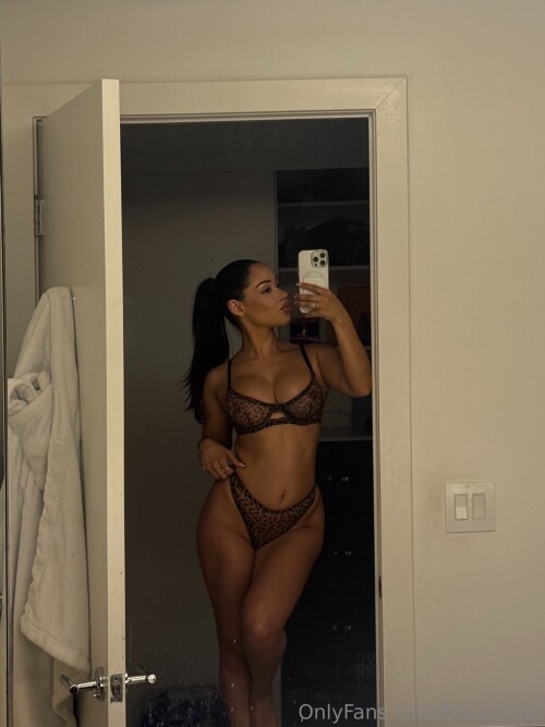 2099x2798 e1da9e76e44d39b87565d45cee6062ff8306c2d4efbbc504