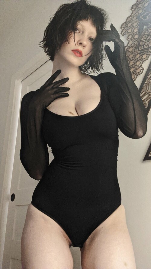 210323 2062195840 These gloves are my new favorite accessory.