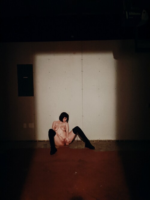 210527 2120471954 You walk into your basement at night and see this. What do you do