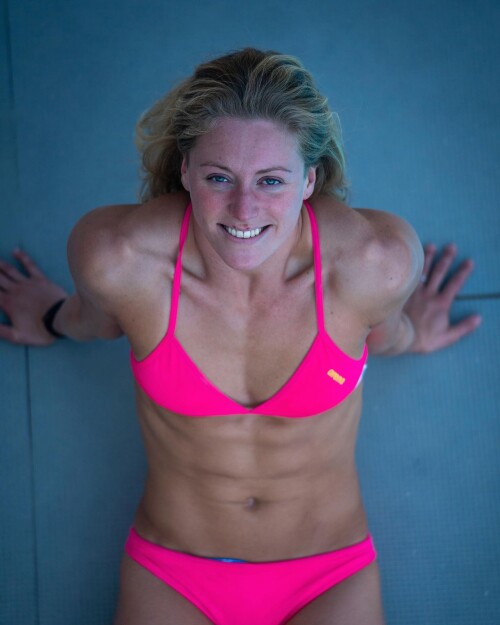 2109803bdf2bc267611c83e