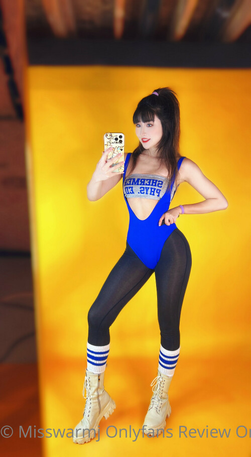 2110x3840 712dbd7bf1a7e1bc0cddbfcf751e9bb0