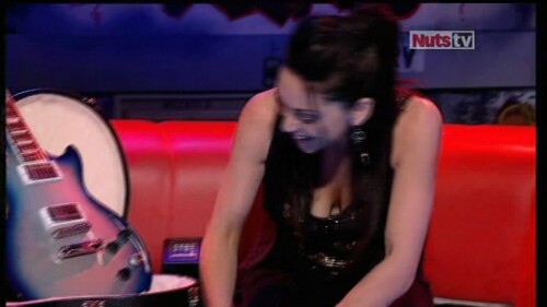 21400 emily2 122 689lo