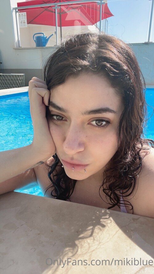 2160x3840 099856b68ebf90070b21a41ad8cfdb91