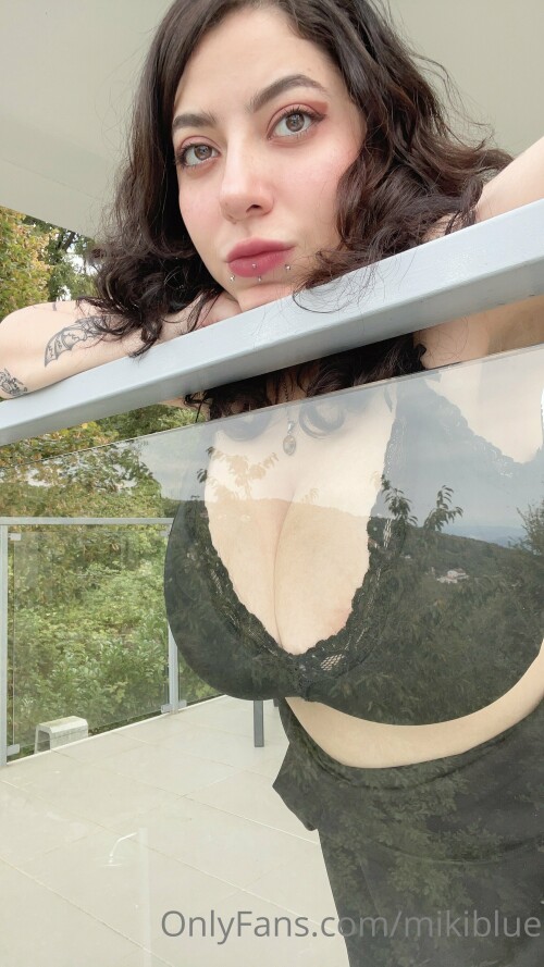 2160x3840 32f3ec3a4a854d85f63d2671a55580fb