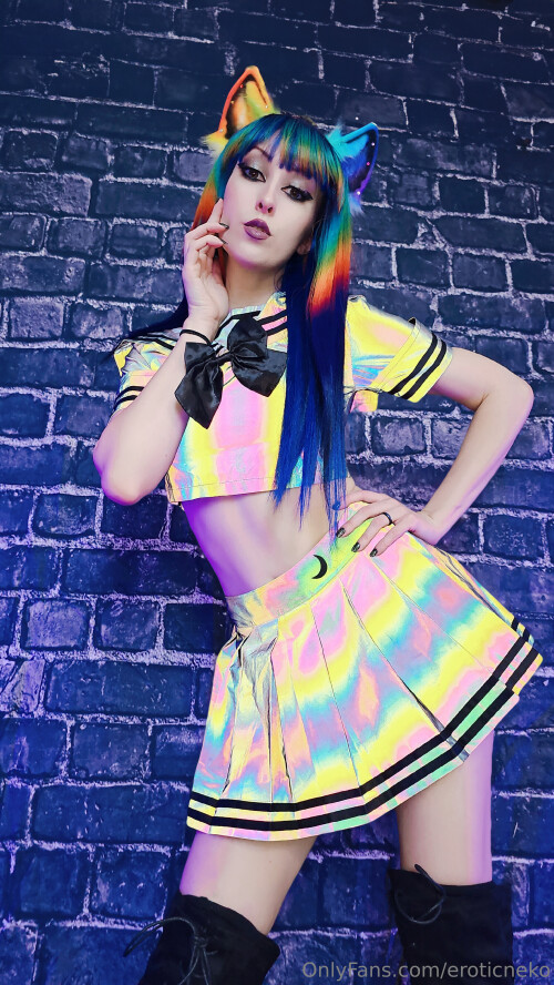 2161x3840_ef260f55adbf3f432132a80c18e1e637dc79b6df160e00c1.jpeg