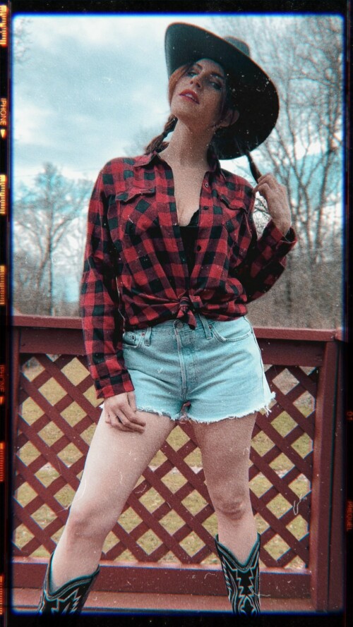 22 179314444cd36c5f5