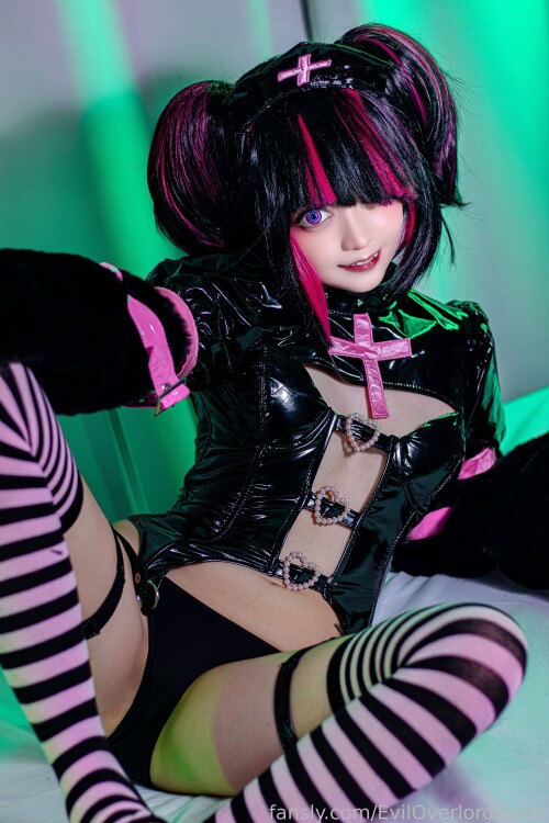 22 shell beat you up then heal you its juri nurse i didnt reallydb3d8a889584122d