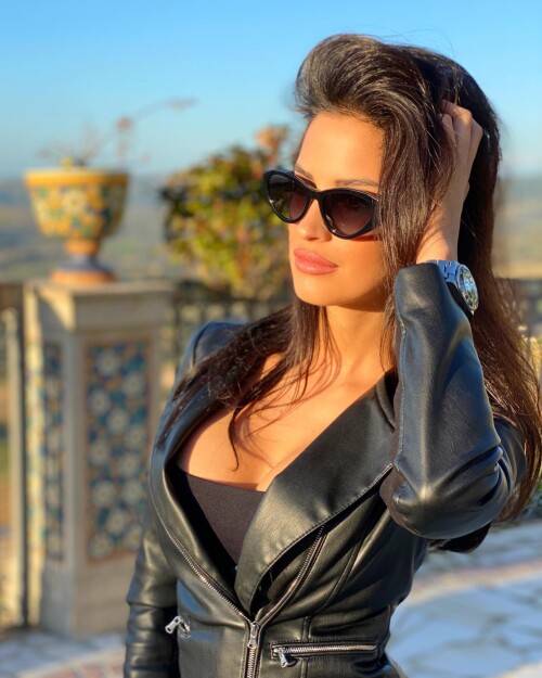 2208011156581263236 41346878 1b648293abde4b13c