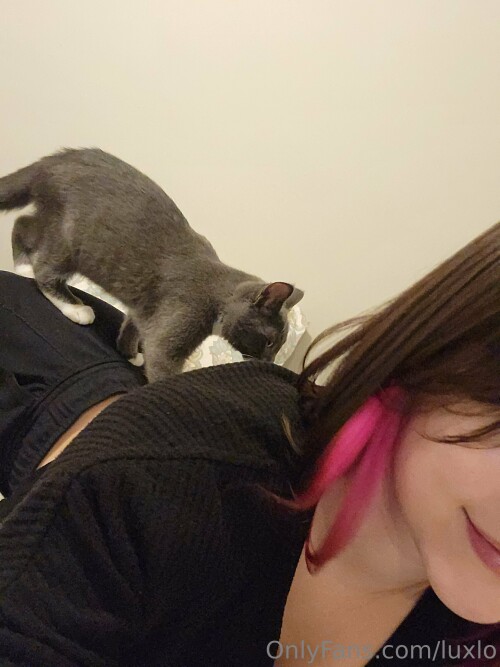 2208x2944 7c9f45f331c85c1c9986bf3f1a30964e