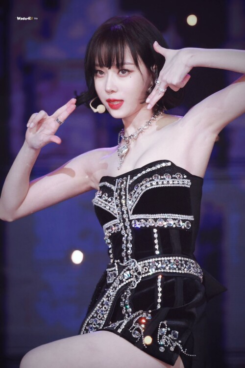 221216 49593f3e57811254e