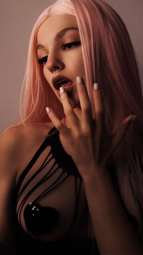 2240x3984 e7c7b877f2720e5b469d56bbe358b2466ddf50cddd52f5c6