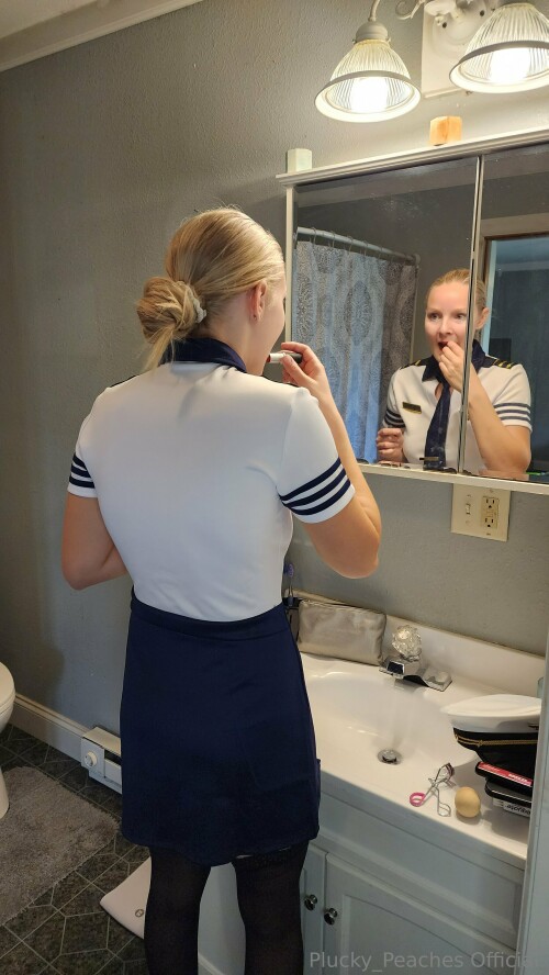 2252x4000 2f282f3698b8a9fee1b4999f93c4773906a1d9bca06d2935