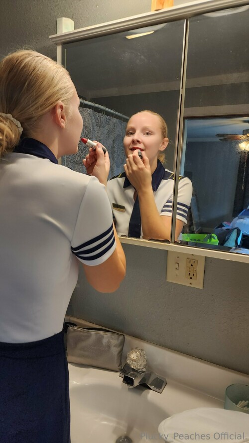 2252x4000 c92a4f05b0c3a6e7ca2f5309ae34dbe0faafad77fa6cae5f