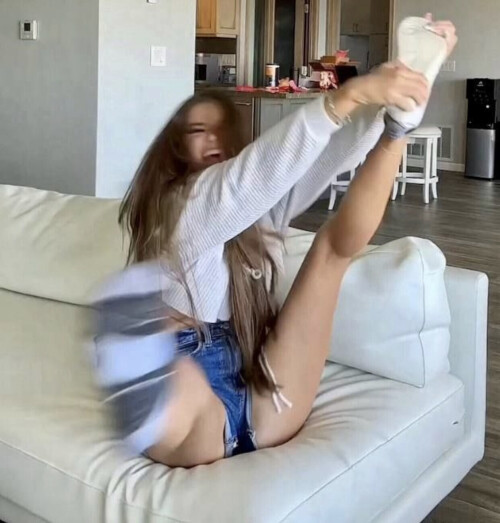 22B95CBA 80AA 4BA2 B26E 2B979EE6123B3bb0de76dad7d8fe