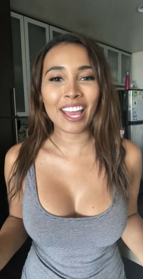 22D70CF9 2BB7 48A3 B4D0 17CE432CA61D