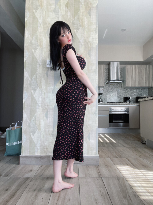 22bda042f7afea7d77e89f3c8f95f8fb1d9c1215433c48bd