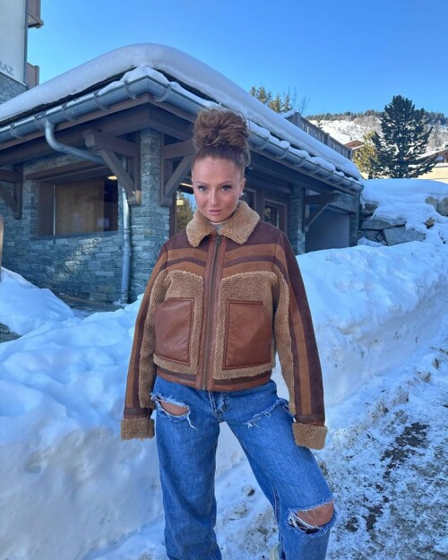 23.02.0809d0d0aaa8d441673bed4d62946dd652