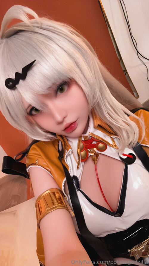 2304x4096_8bc45fb0881ea293f9b9ade53c49c69eaa89b870a6f14570.jpeg