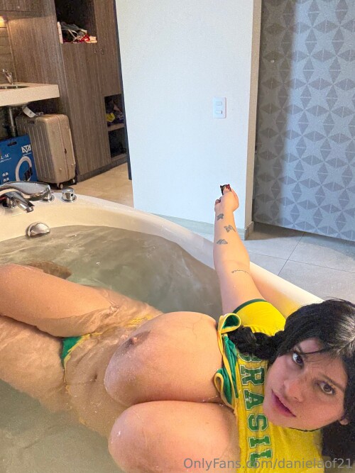 2316x3088 05de959591a9331aee4a60503cb70404906cdac71893423b