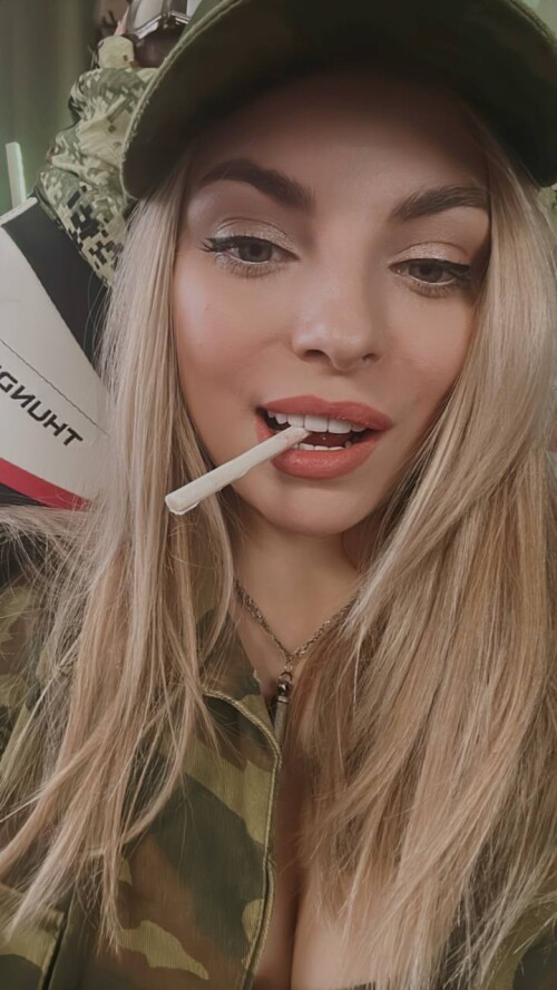 231e3049 4143 428d b45f 29998d31444f900c8e6db300b698