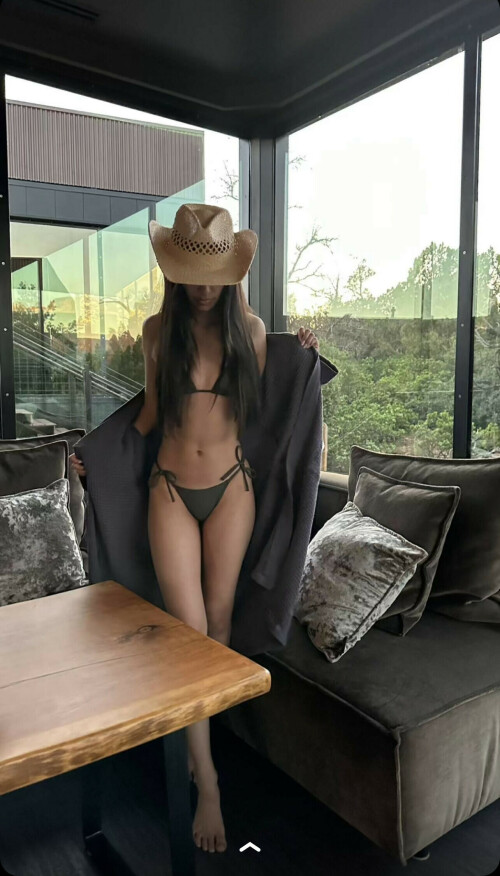 2321B17F A36E 4F38 AB56 12169C2BCF35