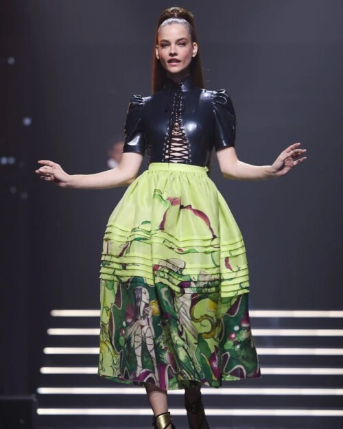 23455467fb4961473acd5944