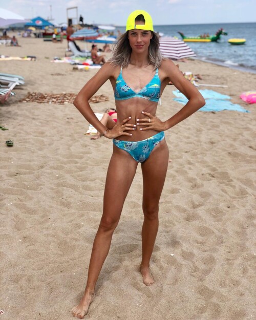 2359741764993518555 220594360478b4e97c6250fc78