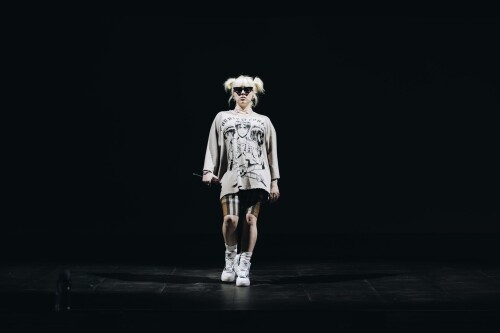 239853332 134452588300