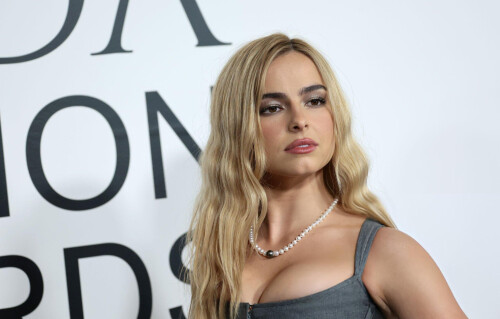 23yEOUPLg081c7f08b42a19899