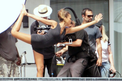 24 HoslvZp32f25029bd7f6d76