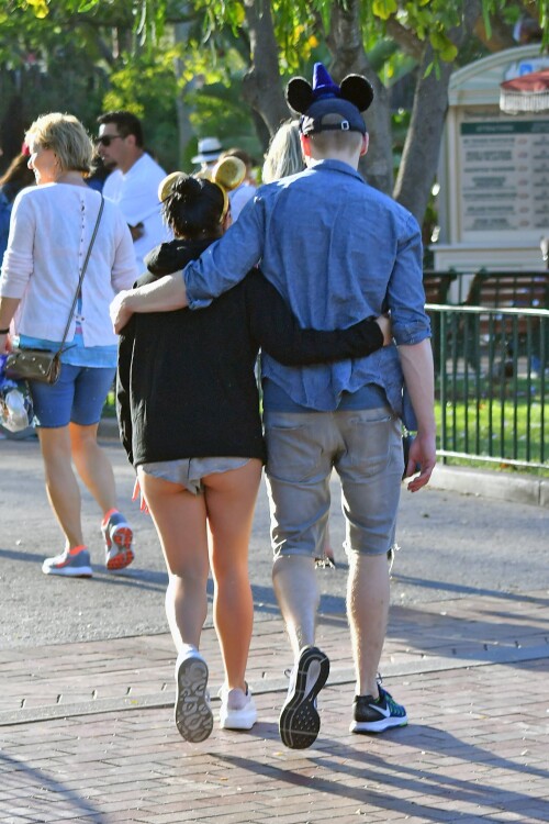 24 jUL5r4p8d39ce0e8d1224d0