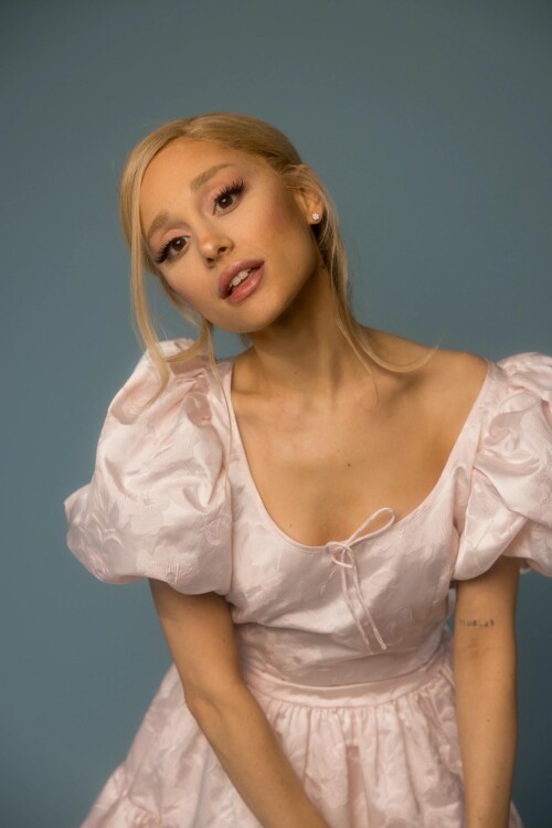 240212 Kat AG MV8319f1457a3368a73cd8