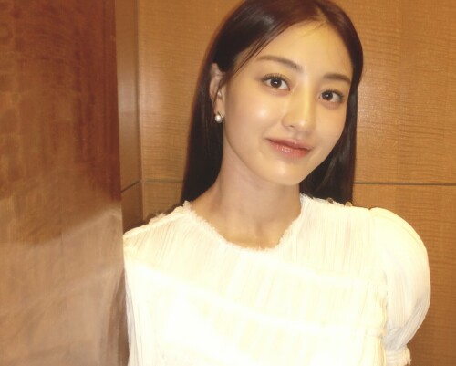 240913 JIHYO Instagram Update documents 31572b289711a39878