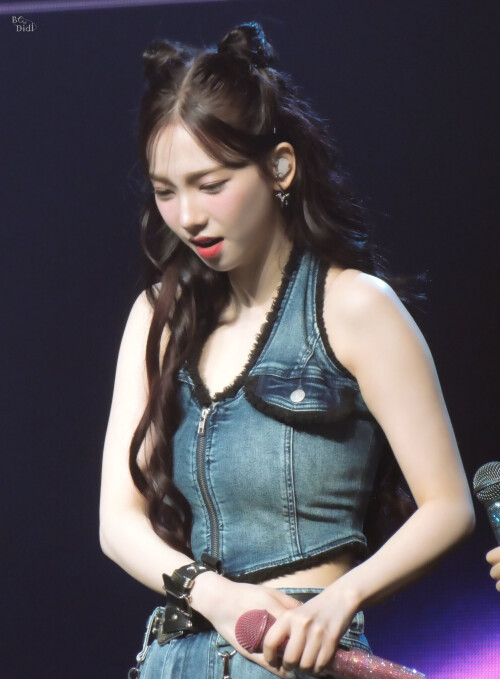 240915 aespa Karina Krazy Super Concert Day 2 documents 215ee8f0dfda8b0318