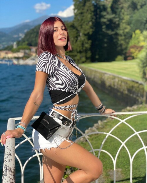 242071589 469692373993224 8418388018475529008 n