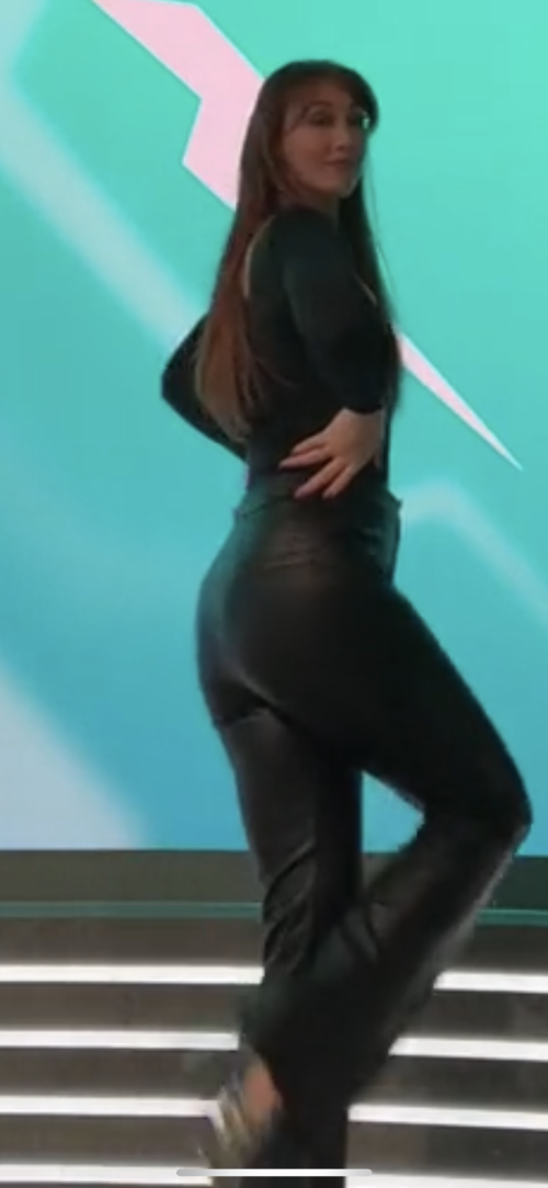 242A1AB4-FE74-46A9-AA02-34D191AF8596