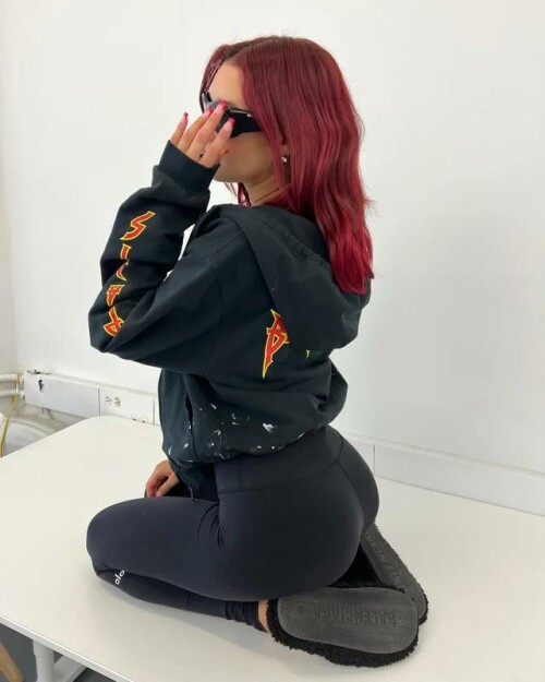 246E9673 2B8B 4744 8BF5 678B0EBE3BF4