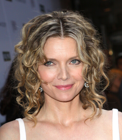 24816 0182 Michelle Pfeiffer06 122 160lo